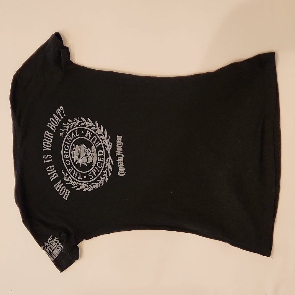 Captain Morgan V-neck t-shirt